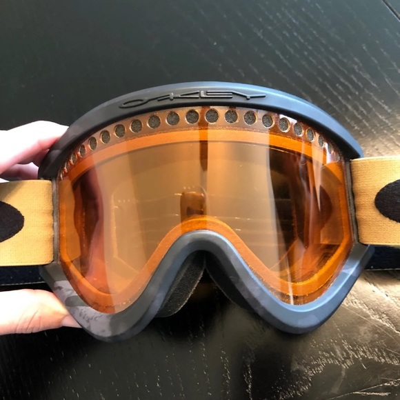 Oakley Accessories - Oakley Ski goggles